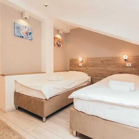 Dijana 酒店 皮罗特